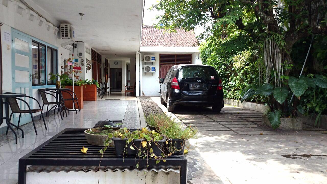 Isro Guesthouse Syariah Kepanjen Екстер'єр фото