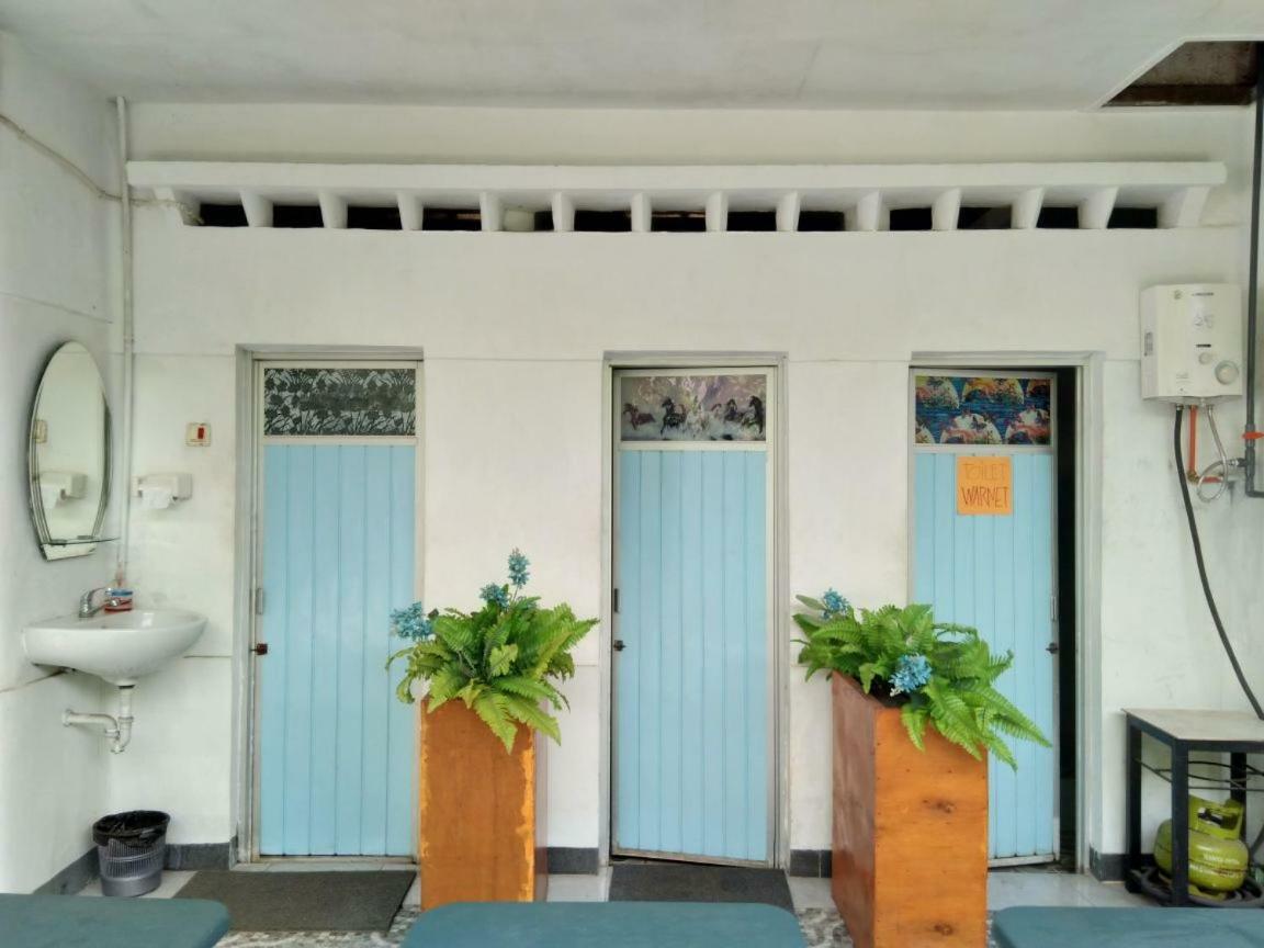 Isro Guesthouse Syariah Kepanjen Екстер'єр фото